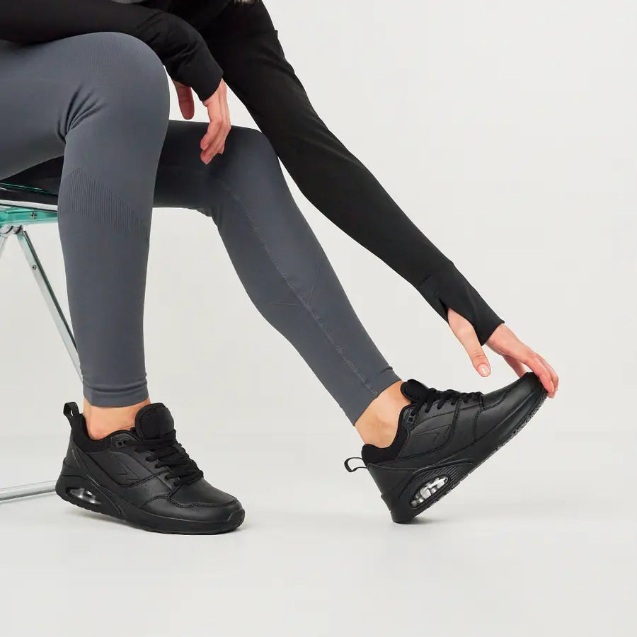 Fizz Ladies Cross Trainer - Black